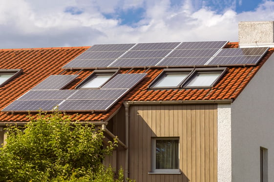 Sustituir placas solares ¿cuándo debo hacerlo?