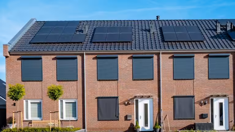 prohibicion placas solares espana